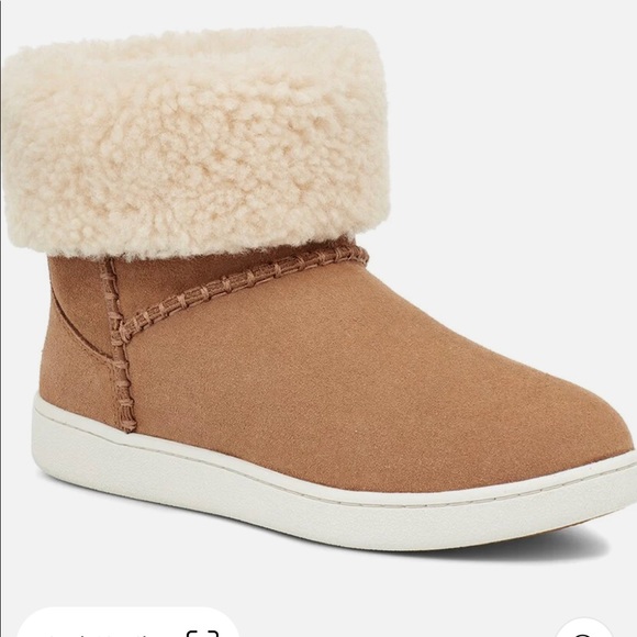 UGG Mika Classic Sneaker Boot - Picture 4 of 8